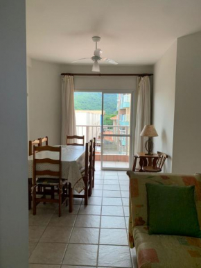 Apartamento inteiro e espaçoso no Itaguá!